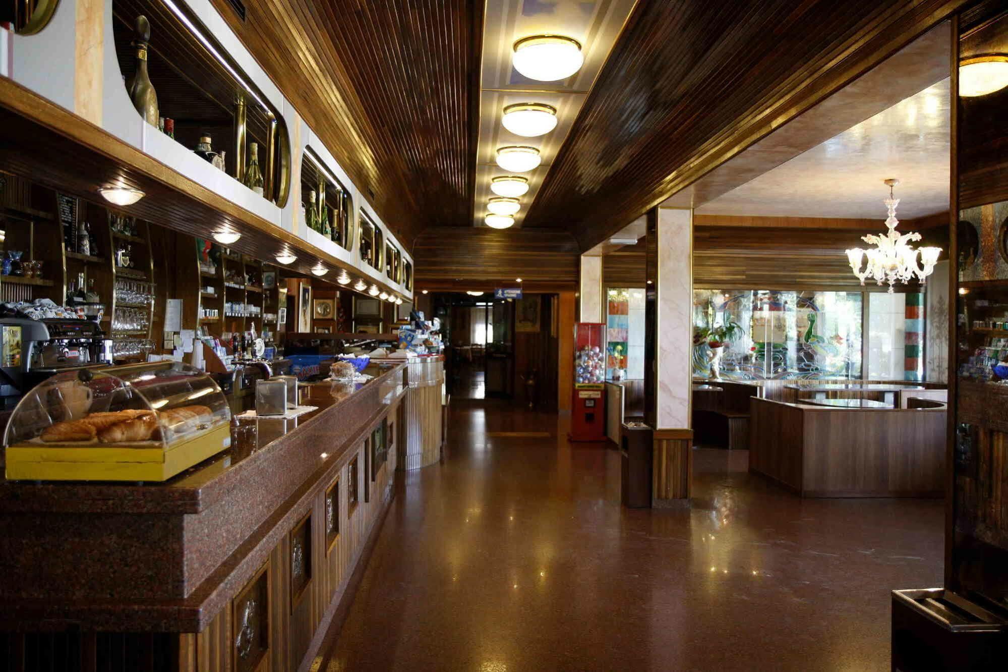 Hotel Bracco Loreggia Екстер'єр фото
